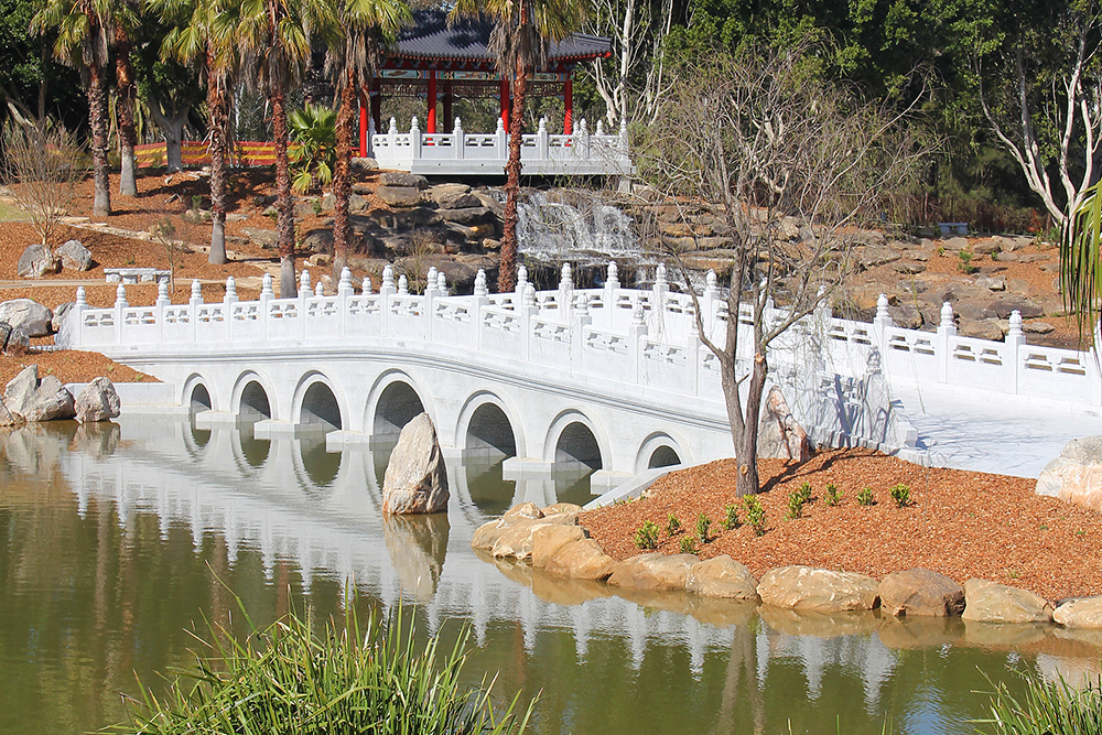 Chinese Gardens Bridge with water